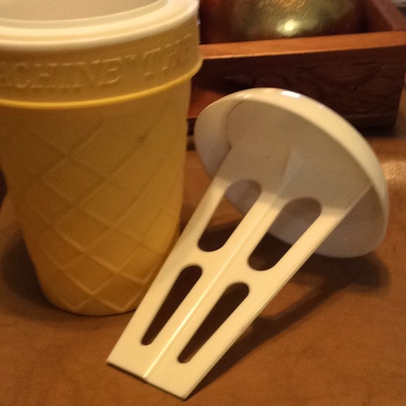 Vtg classic. The Incredible Ice Cream Machine 1986 - Picture 8 of 8